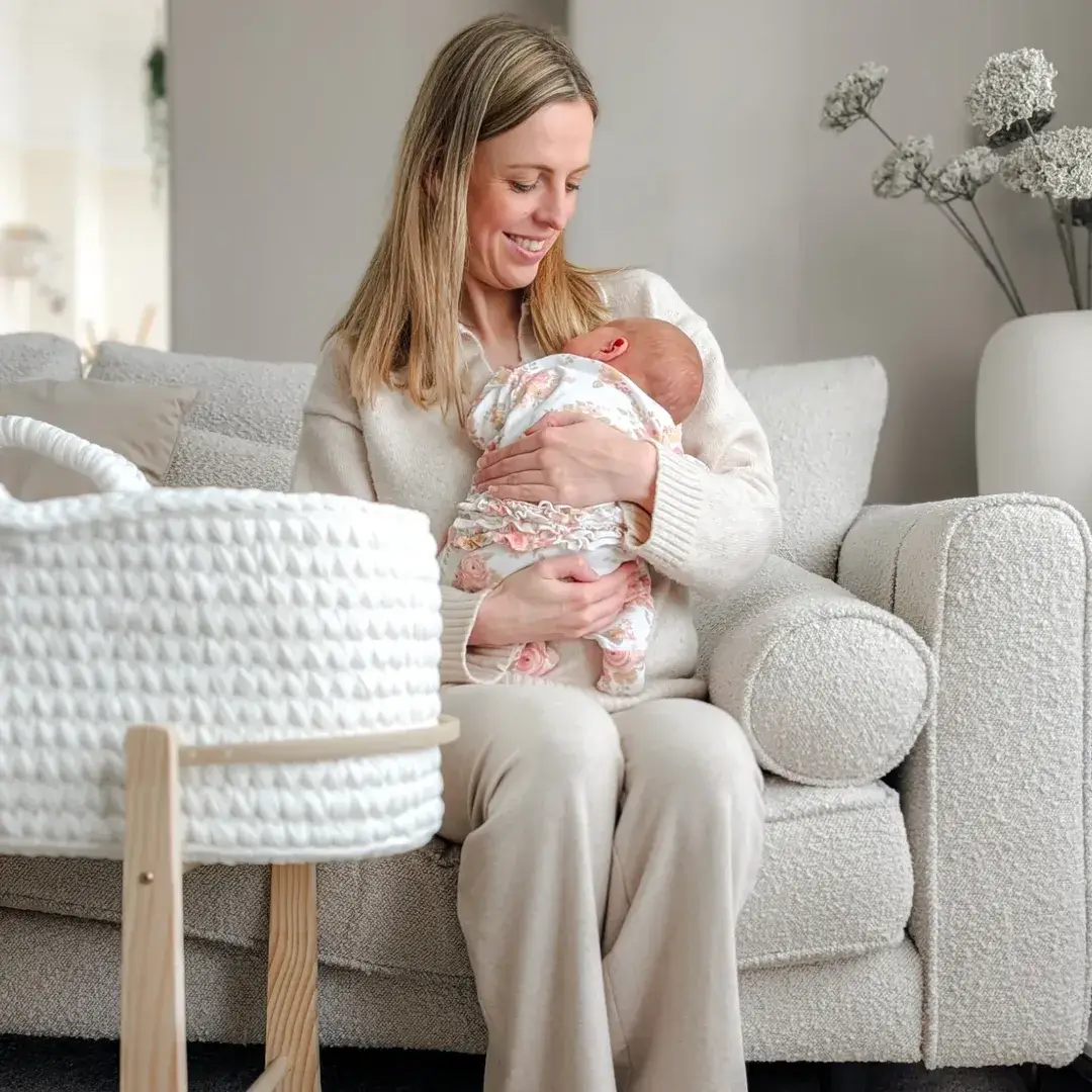 Crochet Moses Basket With Stand - Image 5