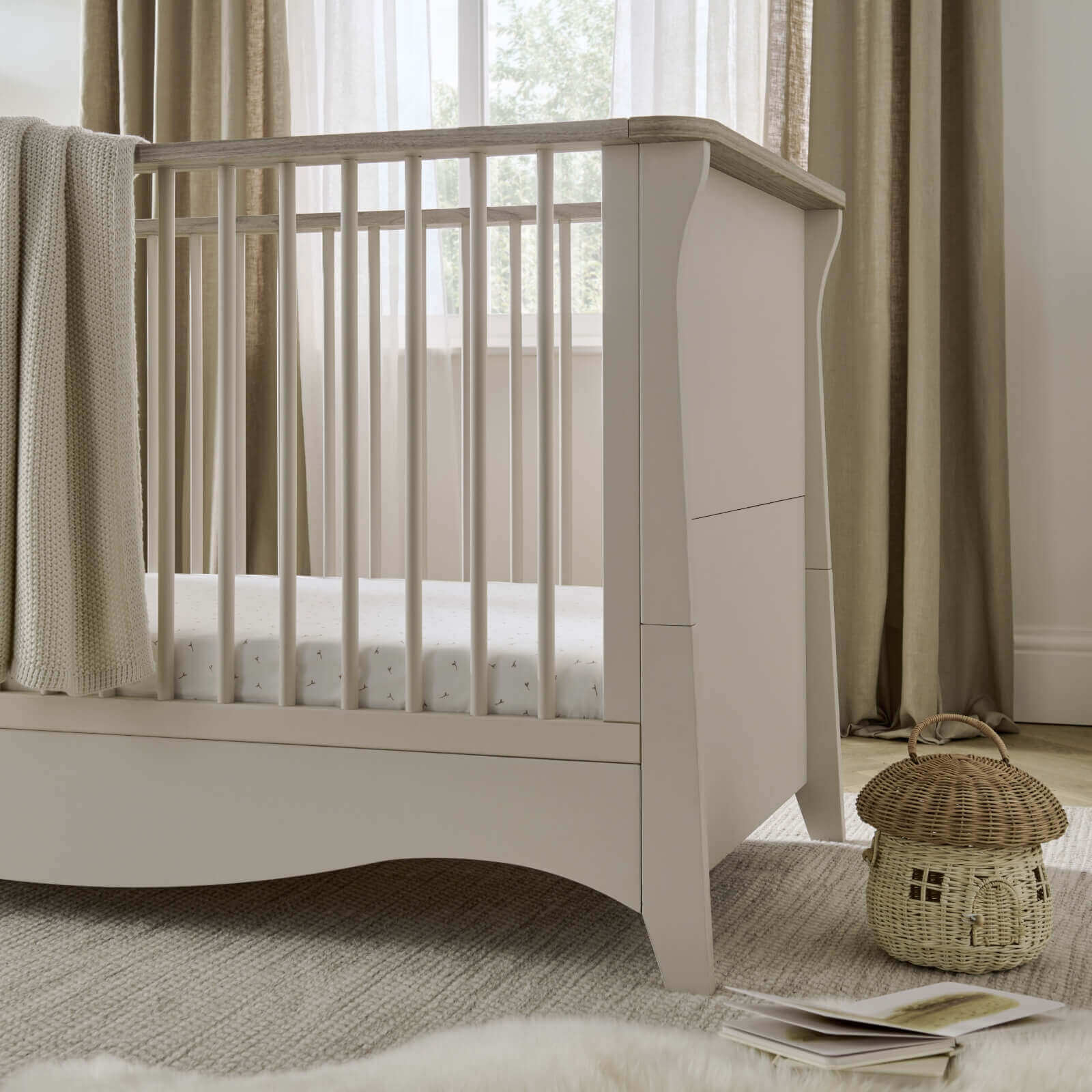 CuddleCo Clara 2 Piece Nursery Furniture Set - Image 4