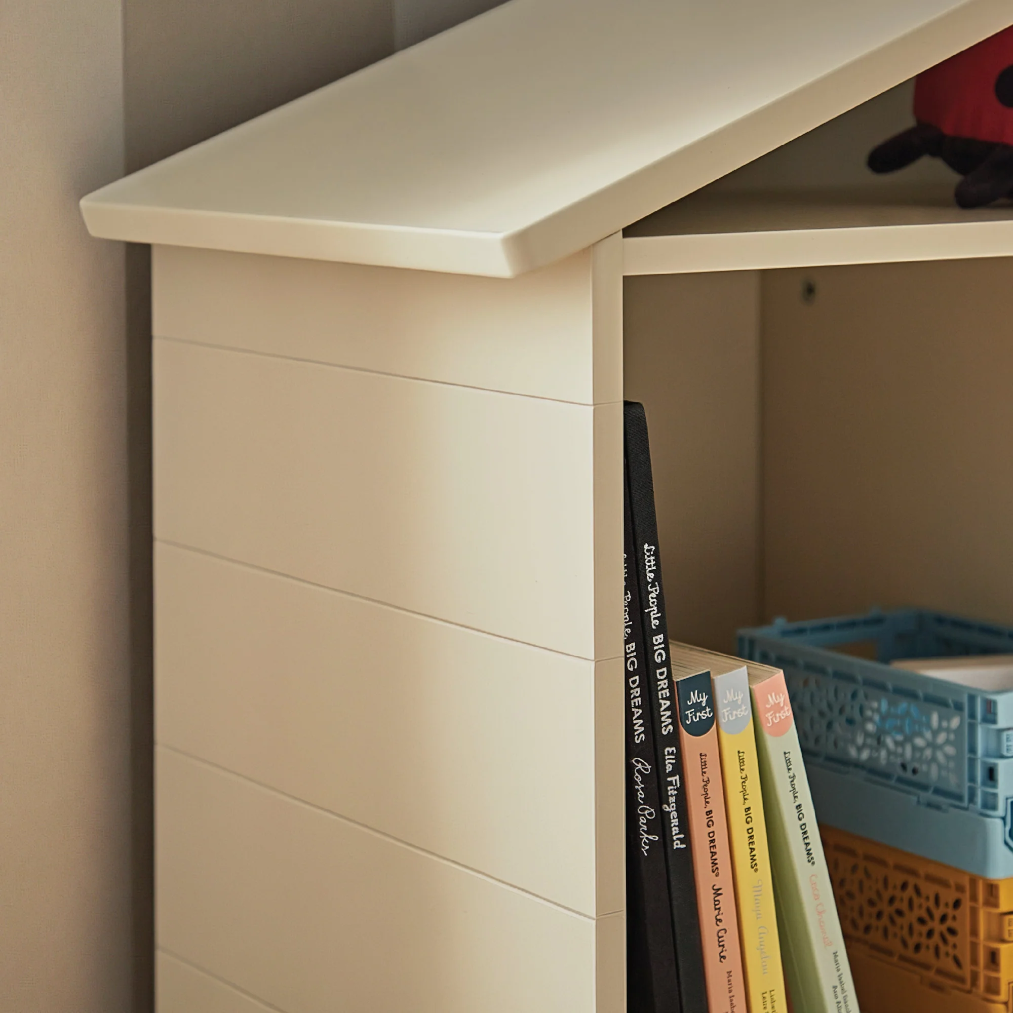 CuddleCo Play House Bookcase - Image 5