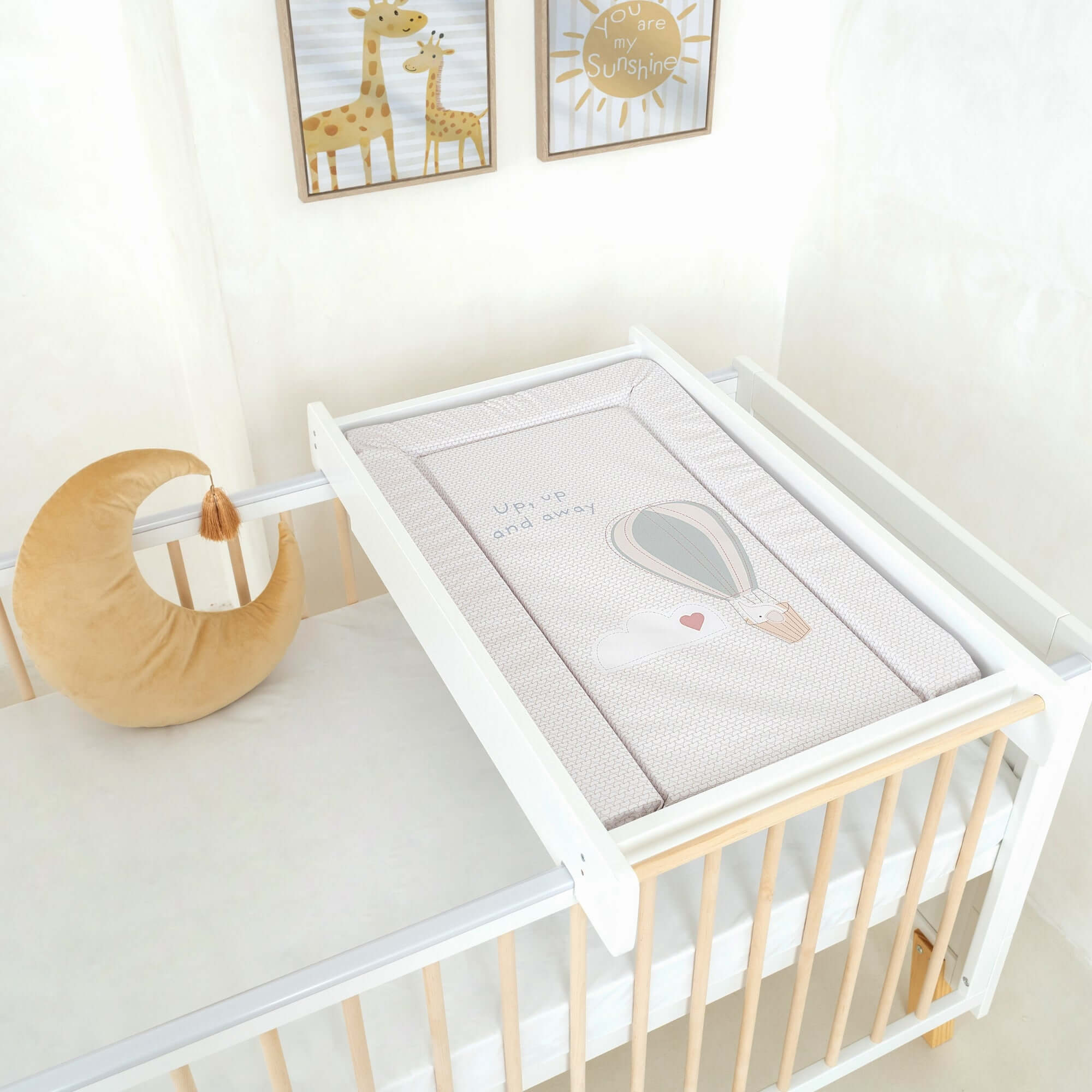 East Coast Up, Up & Away Changing Mat