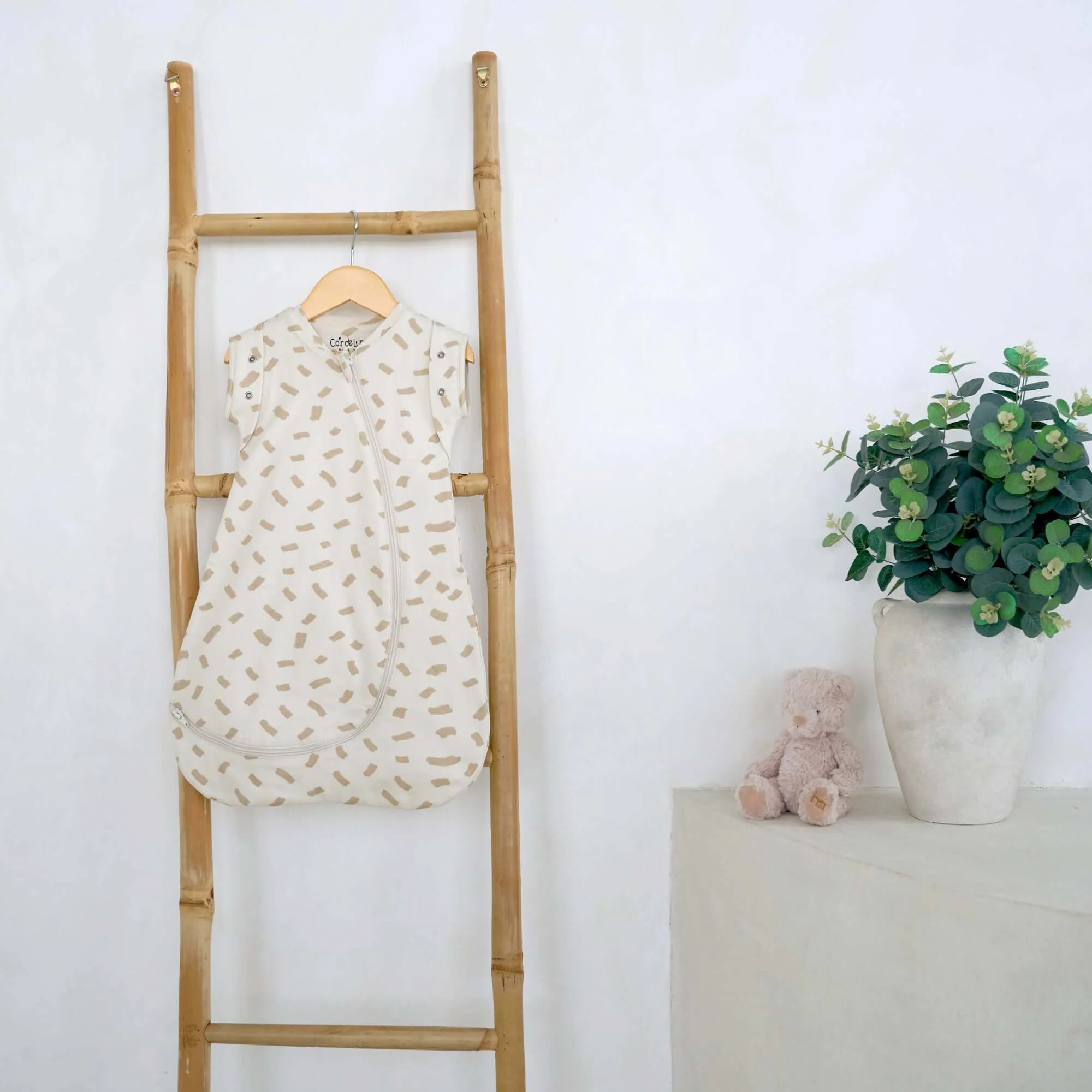 Little Dreamers Luxury Organic Swaddle Bag (0-3 Months) - Image 7