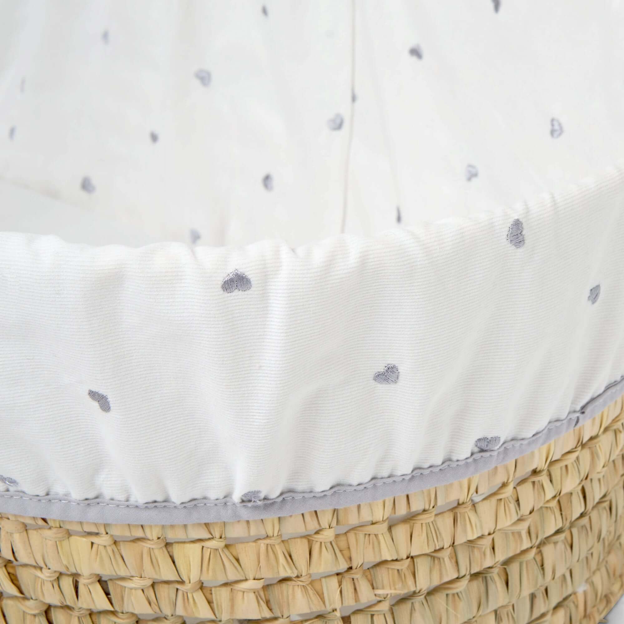 Special Buy - Lullaby Hearts Palm Moses Basket with Stand Bundle - Image 3