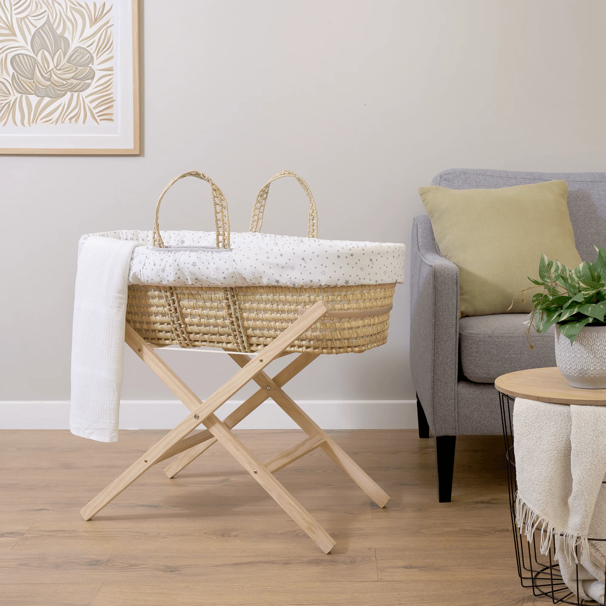Special Buy - Star Palm Moses Basket with Stand Bundle
